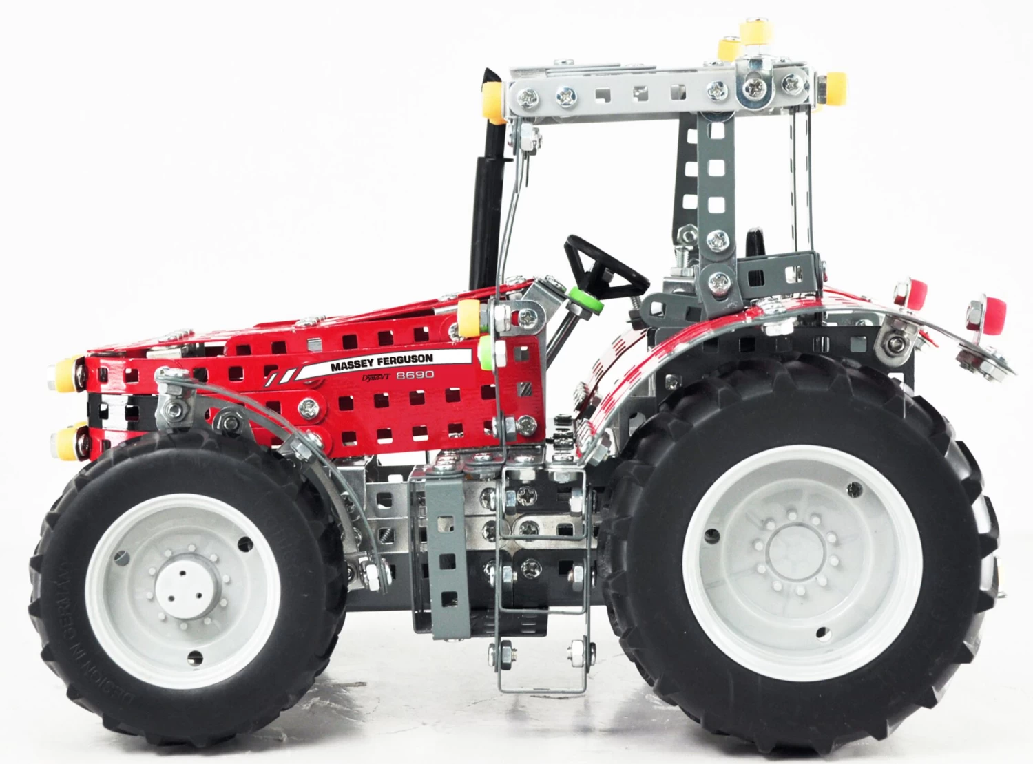 Tronico Profi Massey Ferguson MF8690 – 1 : 16 8 Tronico Profi Massey Ferguson MF8690 – 1 : 16 - Afbeelding 8